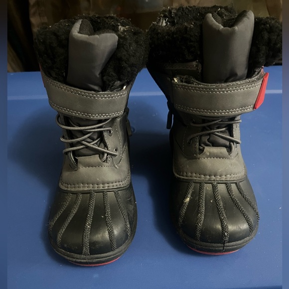 Kids rain/snow boots - Picture 3 of 3